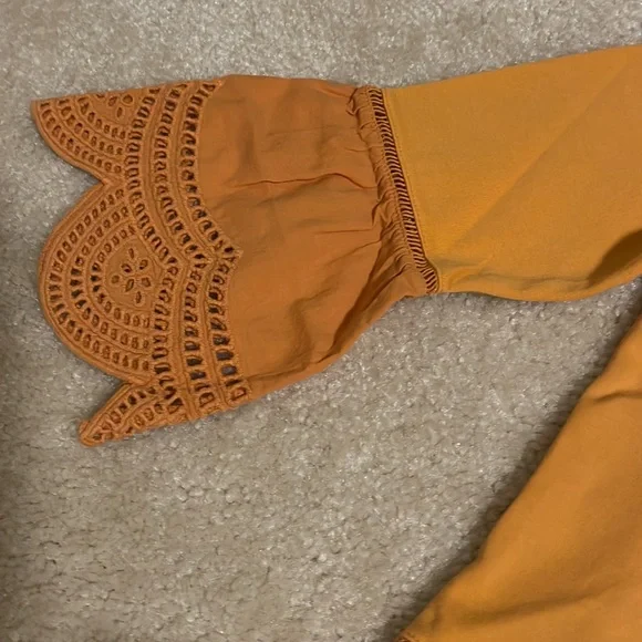 Ann Taylor - Picture 2 of 4